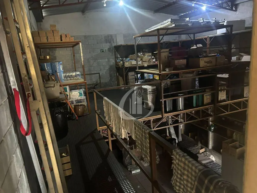 Foto 5 de Armazém / Galpão à venda, 200m2 em Jardim Japão, São Paulo - SP