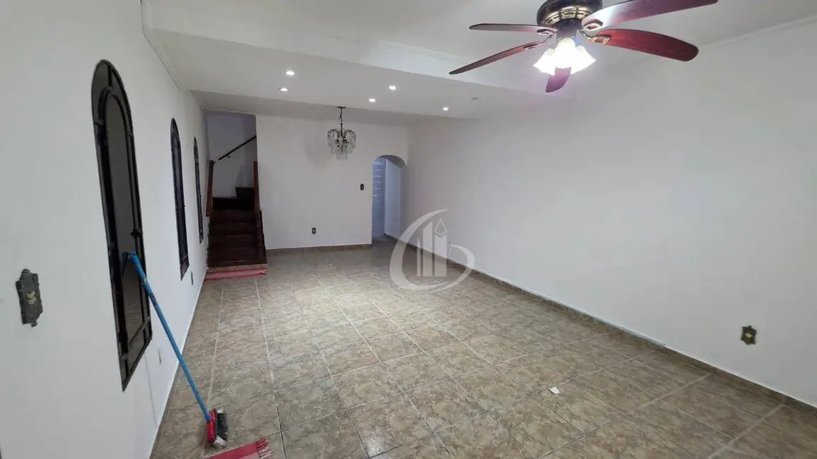 Foto 4 de Sobrado com 4 quartos para alugar, 125m2 em Carandiru, São Paulo - SP