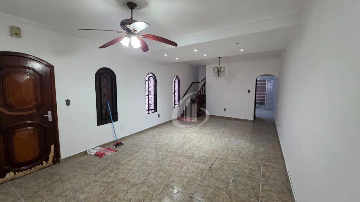 Foto 6 de Sobrado com 4 quartos para alugar, 125m2 em Carandiru, São Paulo - SP