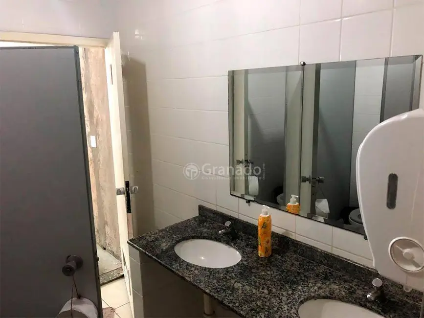 Foto 7 de Armazém / Galpão à venda, 400m2 em Vila Amélia, São Paulo - SP