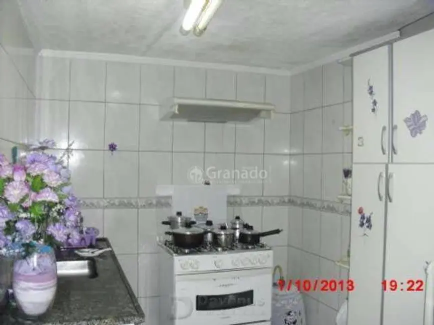 Sobrado com 3 quartos à venda, 180m2 em Vila Medeiros, São Paulo - SP - imagem 9 Foto 9 de Sobrado com 3 quartos à venda, 180m2 em Vila Medeiros, São Paulo - SP