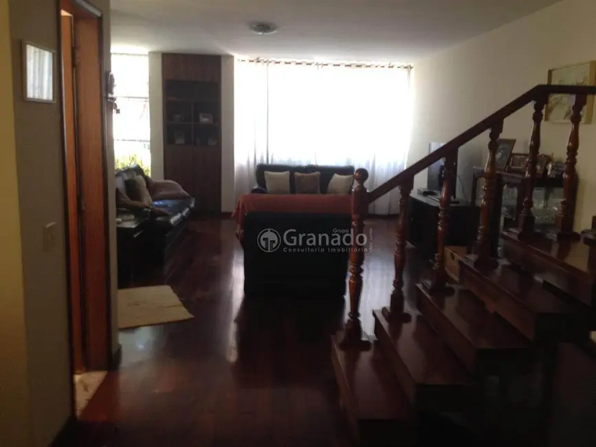 Sobrado com 4 quartos à venda, 298m2 em Jardim São Paulo(Zona Norte), São Paulo - SP - imagem 1 Foto 1 de Sobrado com 4 quartos à venda, 298m2 em Jardim São Paulo(Zona Norte), São Paulo - SP