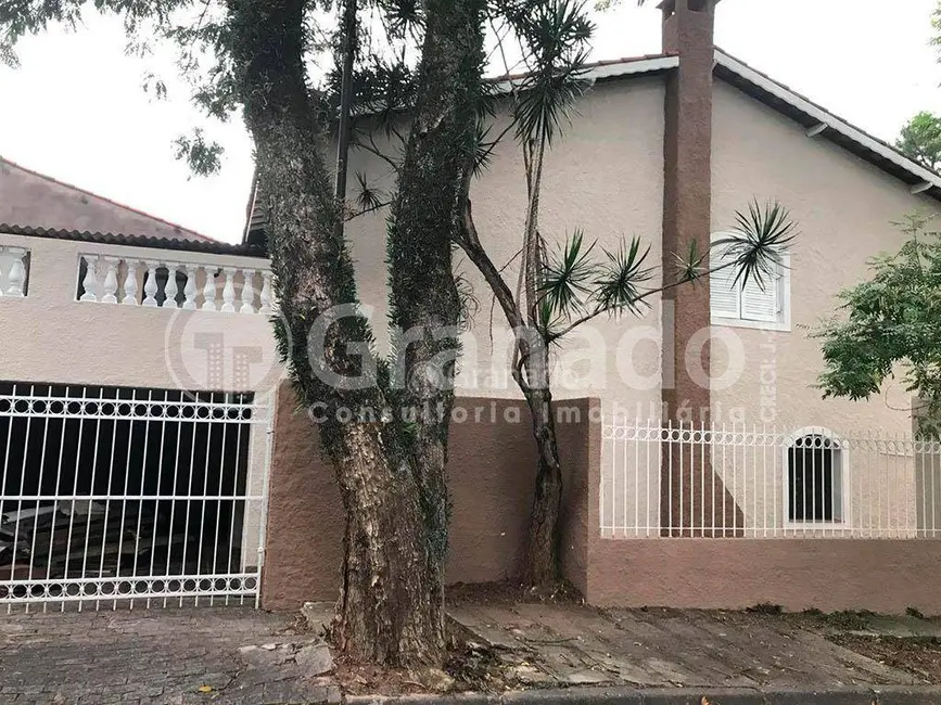 Sobrado com 4 quartos à venda, 245m2 em Vila Albertina, São Paulo - SP - imagem 1 Foto 1 de Sobrado com 4 quartos à venda, 245m2 em Vila Albertina, São Paulo - SP