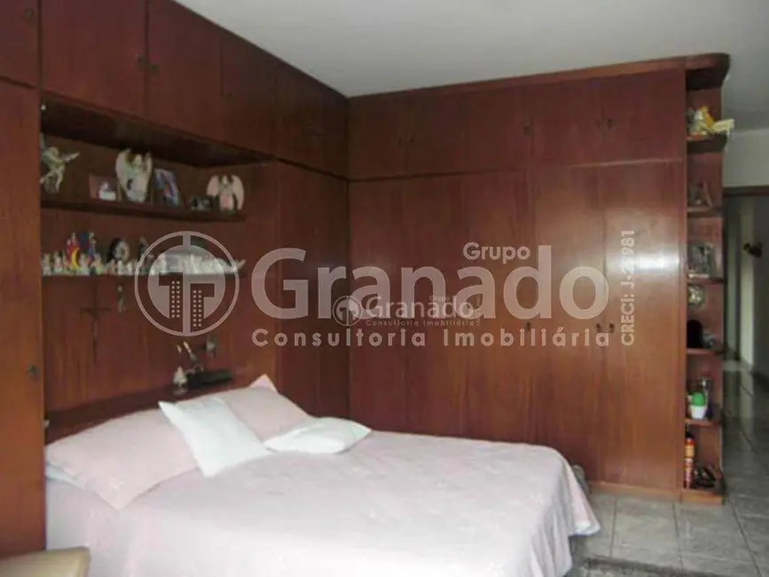 Foto 6 de Sobrado com 3 quartos à venda, 256m2 em Chora Menino, São Paulo - SP