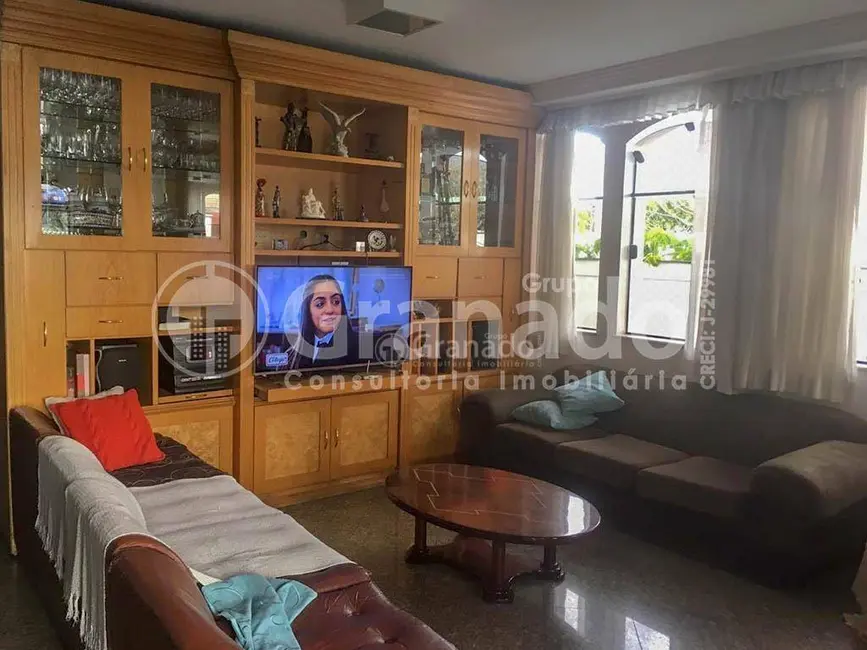 Sobrado com 10 quartos à venda, 800m2 em Jardim Japão, São Paulo - SP - imagem 2 Foto 2 de Sobrado com 10 quartos à venda, 800m2 em Jardim Japão, São Paulo - SP