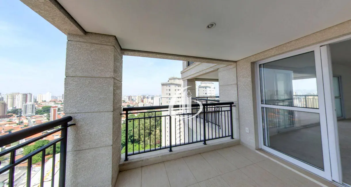 Apartamento com 5 quartos à venda, 260m2 em Santa Teresinha, São Paulo - SP - imagem 8 Foto 8 de Apartamento com 5 quartos à venda, 260m2 em Santa Teresinha, São Paulo - SP