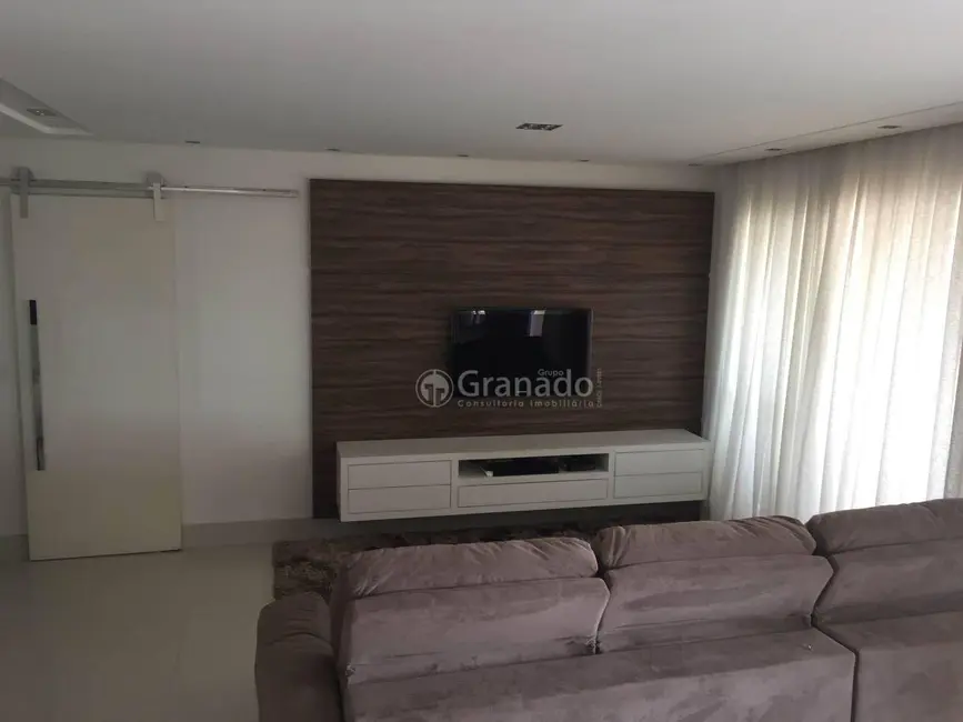 Apartamento com 3 quartos à venda, 130m2 em Vila Dom Pedro II, São Paulo - SP - imagem 1 Foto 1 de Apartamento com 3 quartos à venda, 130m2 em Vila Dom Pedro II, São Paulo - SP