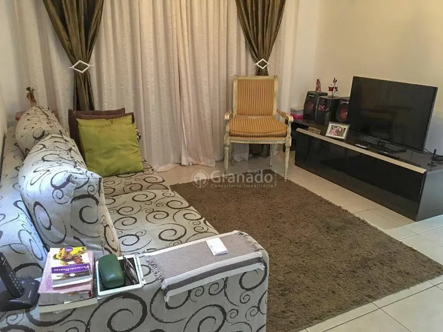 Foto 3 de Apartamento com 3 quartos à venda, 90m2 em Vila Paiva, São Paulo - SP