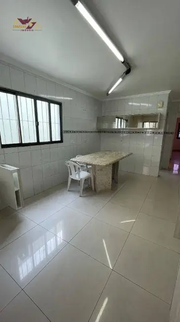 Foto 9 de Sobrado com 3 quartos à venda, 161m2 em Vila Capitão Rabelo, Guarulhos - SP