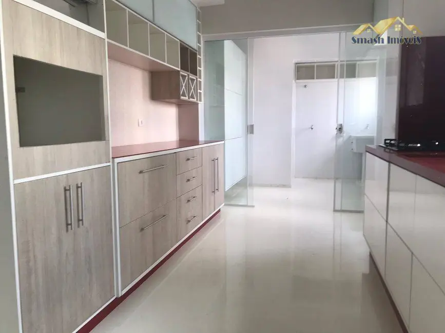 Apartamento com 3 quartos para alugar, 178m2 em Centro, Guarulhos - SP - imagem 3 Foto 3 de Apartamento com 3 quartos para alugar, 178m2 em Centro, Guarulhos - SP