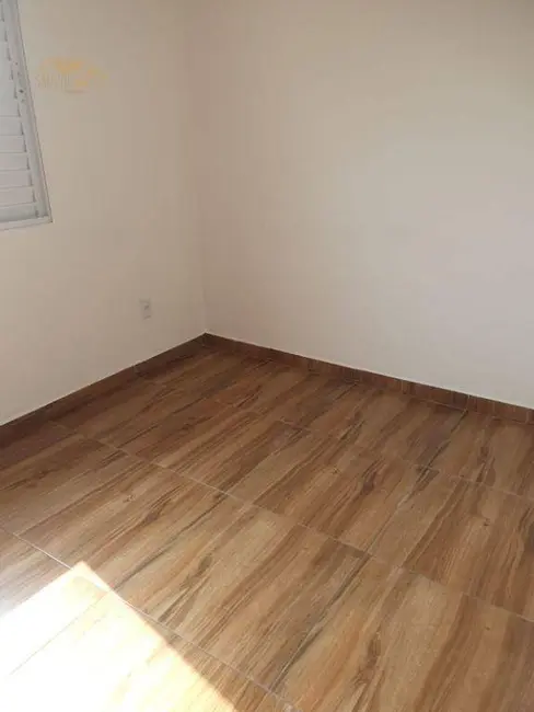 Apartamento com 3 quartos para alugar, 66m2 em Jardim do Triunfo, Guarulhos - SP - imagem 3 Foto 3 de Apartamento com 3 quartos para alugar, 66m2 em Jardim do Triunfo, Guarulhos - SP