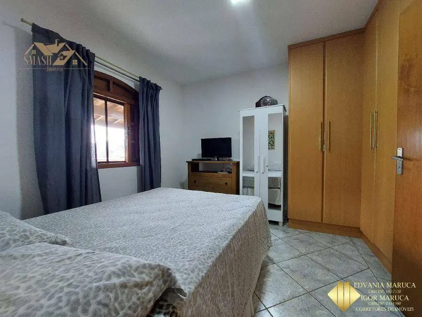 Foto 2 de Chácara com 4 quartos à venda, 800m2 em Piracaia - SP
