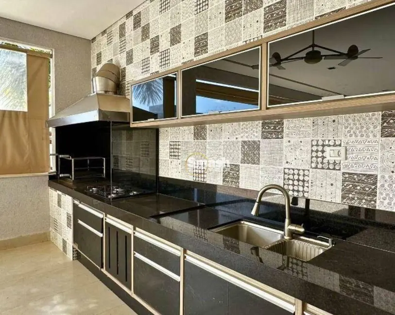 Foto 2 de Casa de Condomínio com 3 quartos à venda, 680m2 em Condomínio Residencial Shamballa II, Atibaia - SP