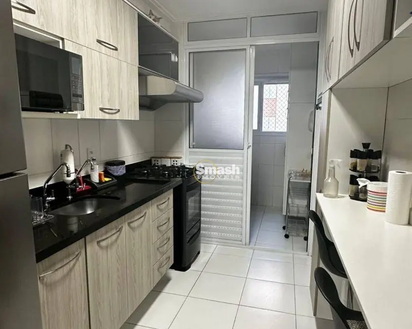 Foto 2 de Apartamento com 3 quartos à venda, 77m2 em Jardim Flor da Montanha, Guarulhos - SP