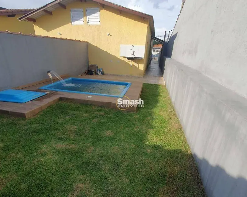 Foto 1 de Casa com 2 quartos à venda, 160m2 em Itanhaem - SP