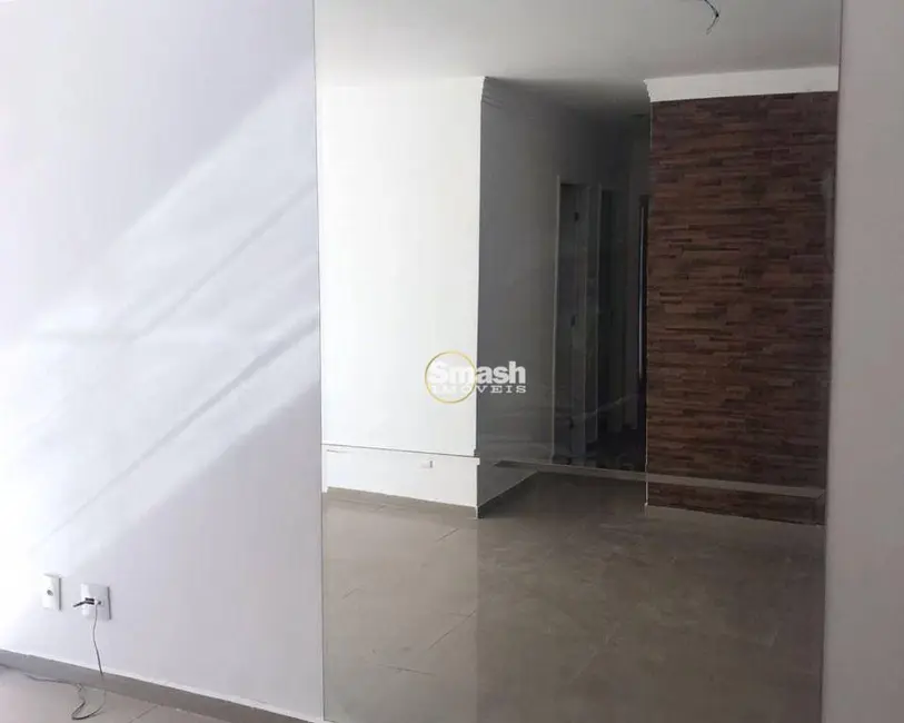 Foto 3 de Apartamento com 3 quartos à venda, 77m2 em Jardim Flor da Montanha, Guarulhos - SP