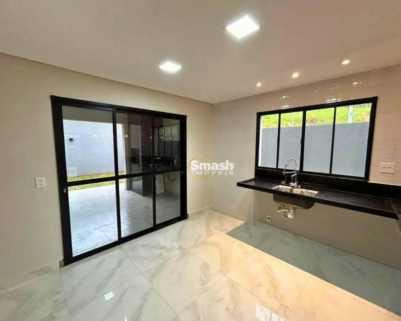 Sobrado com 3 quartos à venda, 175m2 em Loteamento Vale das Flores, Atibaia - SP - imagem 5 Foto 5 de Sobrado com 3 quartos à venda, 175m2 em Loteamento Vale das Flores, Atibaia - SP