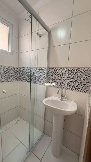 Apartamento com 2 quartos para alugar, 46m2 em Vila Nova Bonsucesso, Guarulhos - SP - imagem 5 Foto 5 de Apartamento com 2 quartos para alugar, 46m2 em Vila Nova Bonsucesso, Guarulhos - SP