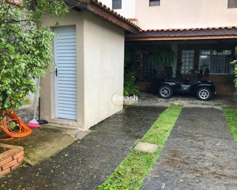 Casa com 4 quartos à venda, 600m2 em Centro, Iguape - SP - imagem 3 Foto 3 de Casa com 4 quartos à venda, 600m2 em Centro, Iguape - SP