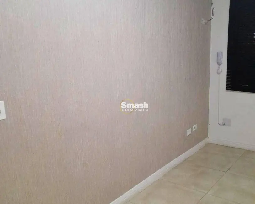 Foto 5 de Sala Comercial para alugar, 30m2 em Vila das Palmeiras, Guarulhos - SP