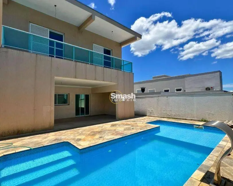 Foto 2 de Casa com 3 quartos à venda, 300m2 em Residencial Real Park, Aruja - SP