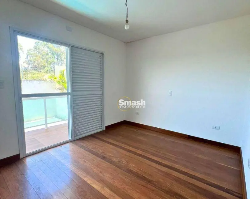 Foto 3 de Casa com 3 quartos à venda, 300m2 em Residencial Real Park, Aruja - SP