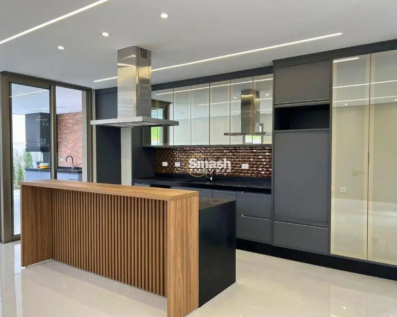 Foto 4 de Casa com 4 quartos à venda, 300m2 em Residencial Real Park, Aruja - SP