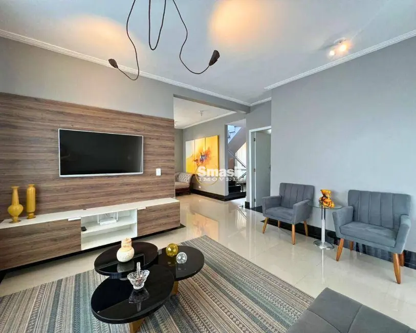 Foto 2 de Casa de Condomínio com 3 quartos à venda, 250m2 em Residencial Real Park, Aruja - SP