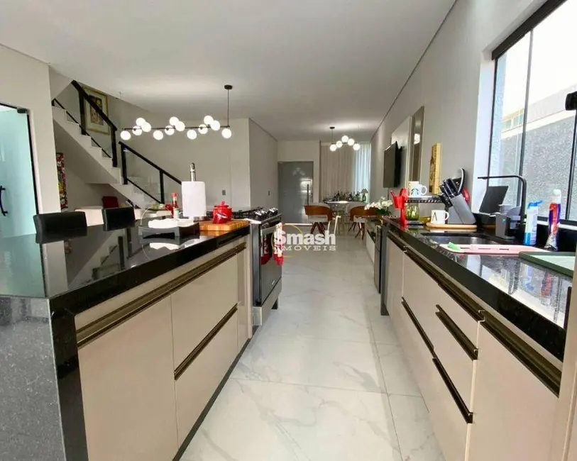 Foto 5 de Casa de Condomínio com 3 quartos à venda, 315m2 em Cidade Parquelandia, Mogi Das Cruzes - SP