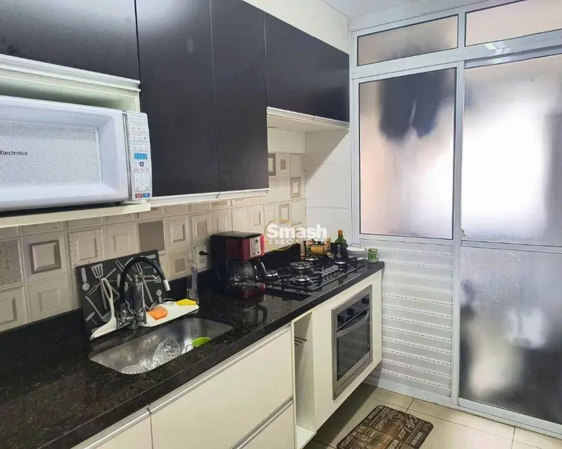 Foto 2 de Apartamento com 3 quartos à venda, 77m2 em Jardim Flor da Montanha, Guarulhos - SP