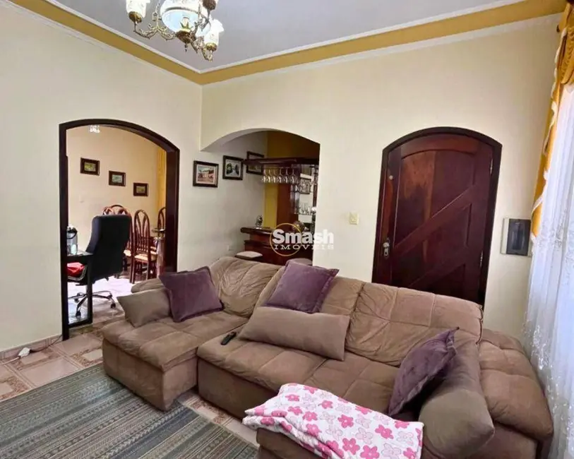 Sobrado com 3 quartos à venda, 250m2 em Parque Continental II, Guarulhos - SP - imagem 8 Foto 8 de Sobrado com 3 quartos à venda, 250m2 em Parque Continental II, Guarulhos - SP