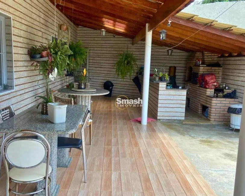 Foto 9 de Chácara com 4 quartos à venda, 1300m2 em Parque Imperial, Jacarei - SP