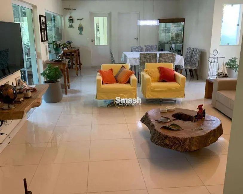 Foto 9 de Casa com 3 quartos à venda, 1540m2 em Residencial Real Park, Aruja - SP