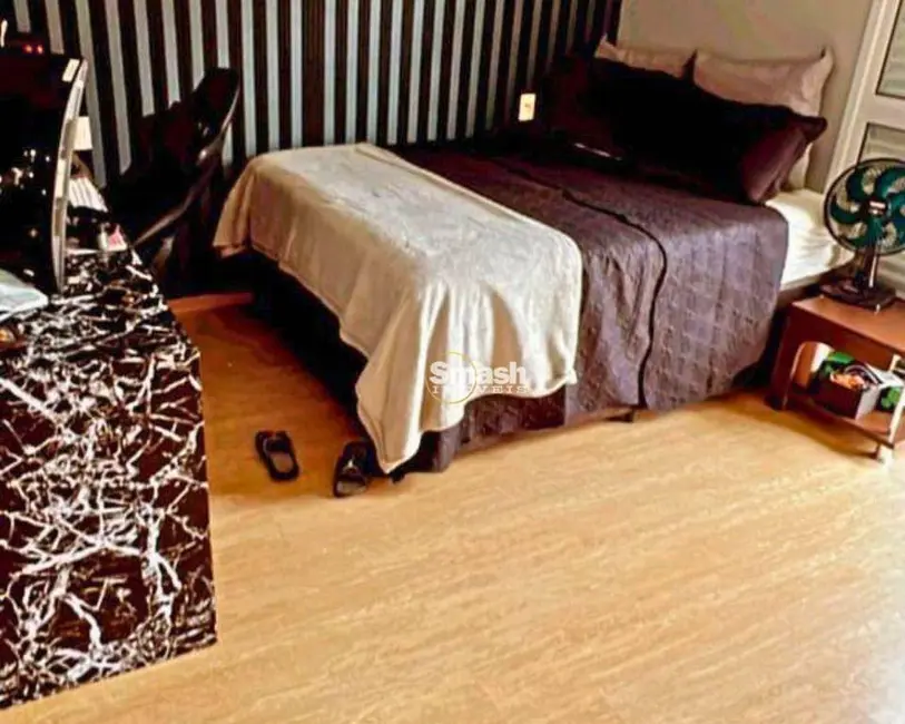 Foto 4 de Casa com 4 quartos à venda, 300m2 em Aruja - SP