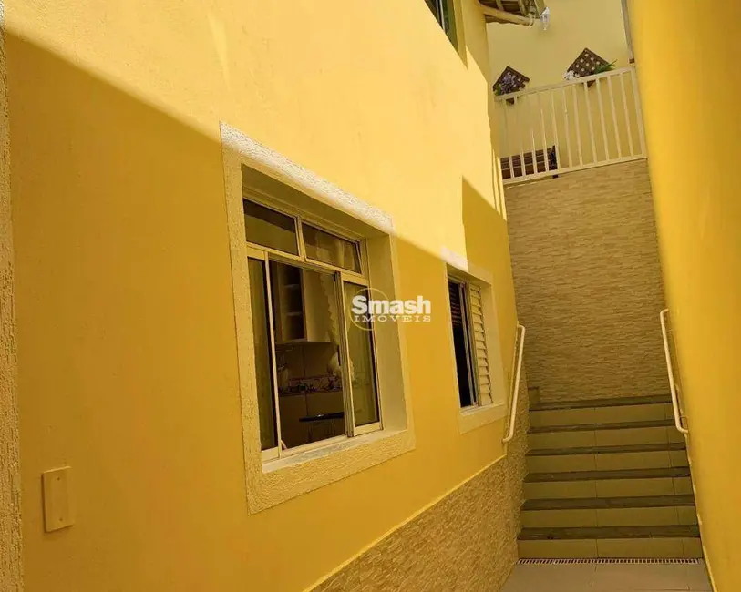 Foto 2 de Casa com 2 quartos para alugar, 125m2 em Jardim do Triunfo, Guarulhos - SP