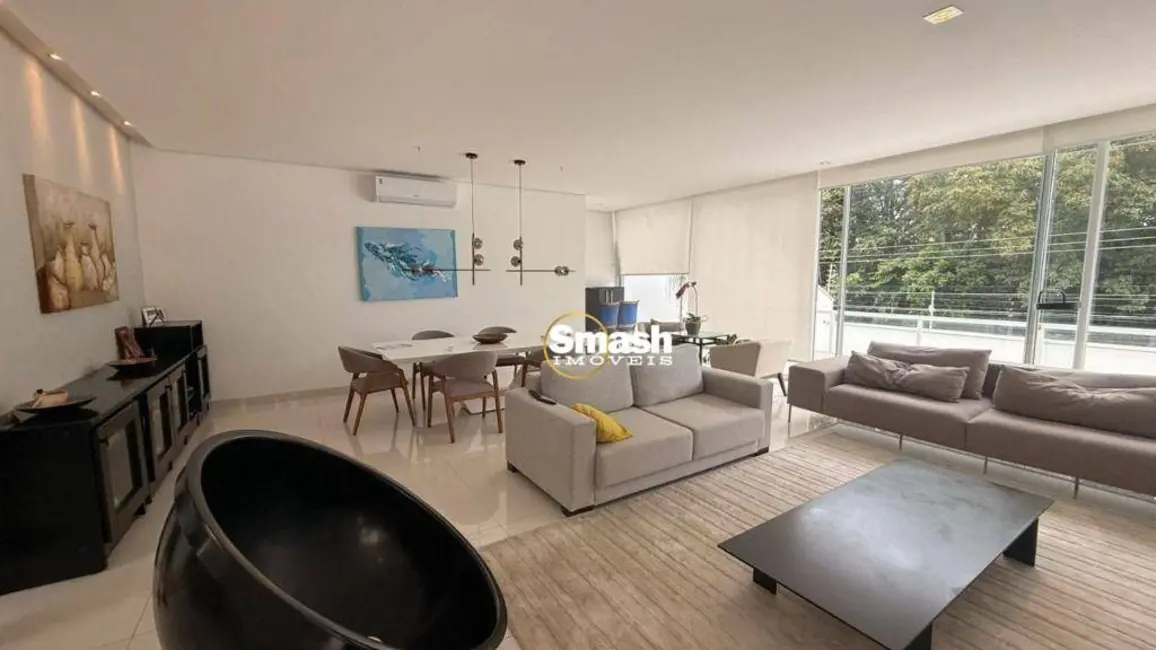 Sobrado com 3 quartos à venda, 308m2 em Jardim Maia, Guarulhos - SP - imagem 5 Foto 5 de Sobrado com 3 quartos à venda, 308m2 em Jardim Maia, Guarulhos - SP