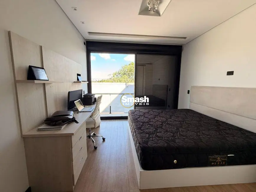 Foto 7 de Sobrado com 3 quartos para alugar, 300m2 em Jardim Planalto, Aruja - SP
