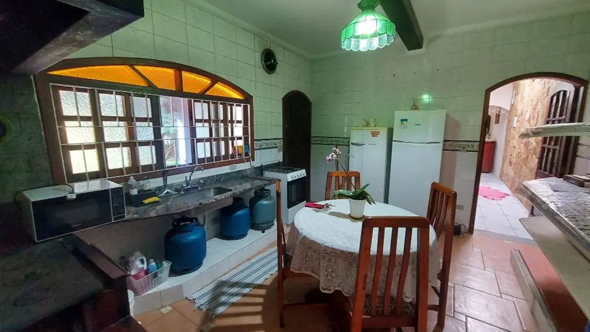 Chácara com 3 quartos para alugar, 2000m2 em Jardim Colonial, Atibaia - SP - imagem 9 Foto 9 de Chácara com 3 quartos para alugar, 2000m2 em Jardim Colonial, Atibaia - SP
