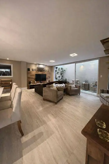 Foto 1 de Sobrado com 4 quartos à venda, 300m2 em Vila Rosália, Guarulhos - SP