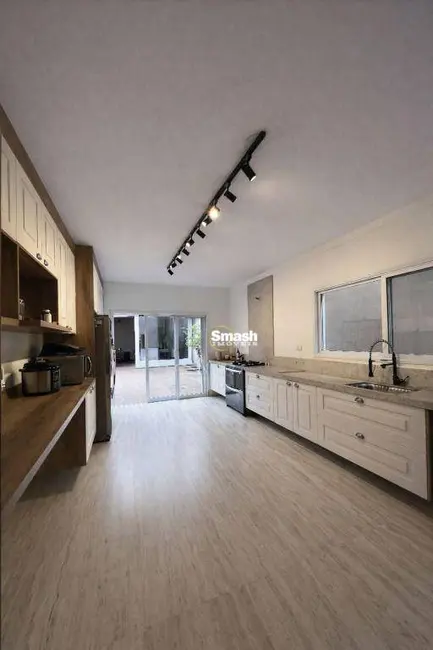 Foto 8 de Sobrado com 4 quartos à venda, 300m2 em Vila Rosália, Guarulhos - SP