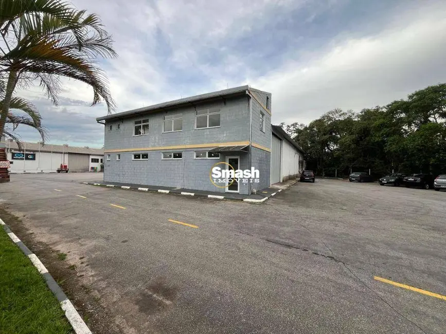 Foto 2 de Armazém / Galpão para alugar, 1000m2 em São Bento, Aruja - SP