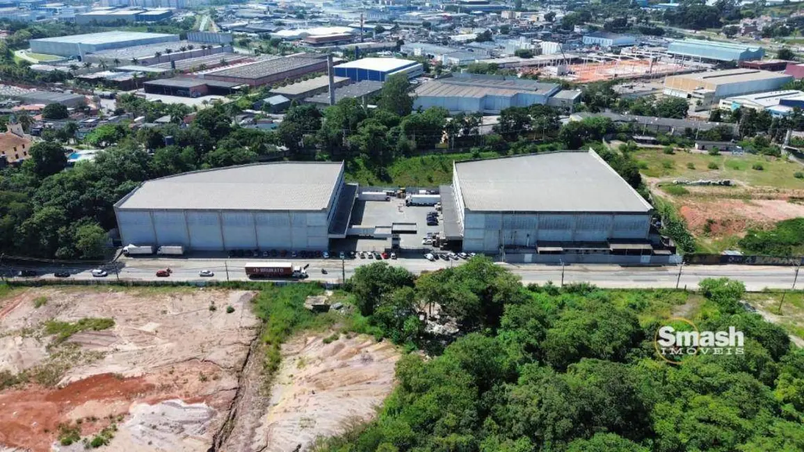 Foto 1 de Armazém / Galpão para alugar, 17000m2 em Vila Nova Bonsucesso, Guarulhos - SP