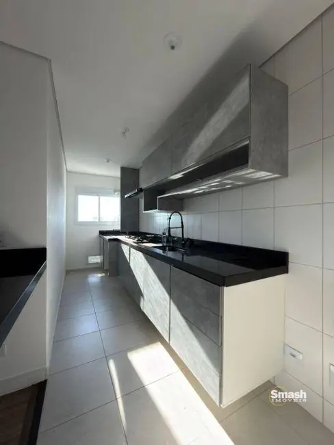 Apartamento com 2 quartos para alugar, 58m2 em Portão, Aruja - SP - imagem 1 Foto 1 de Apartamento com 2 quartos para alugar, 58m2 em Portão, Aruja - SP