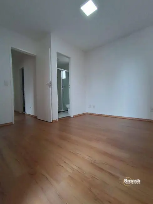 Foto 4 de Apartamento com 3 quartos para alugar, 77m2 em Jardim Flor da Montanha, Guarulhos - SP
