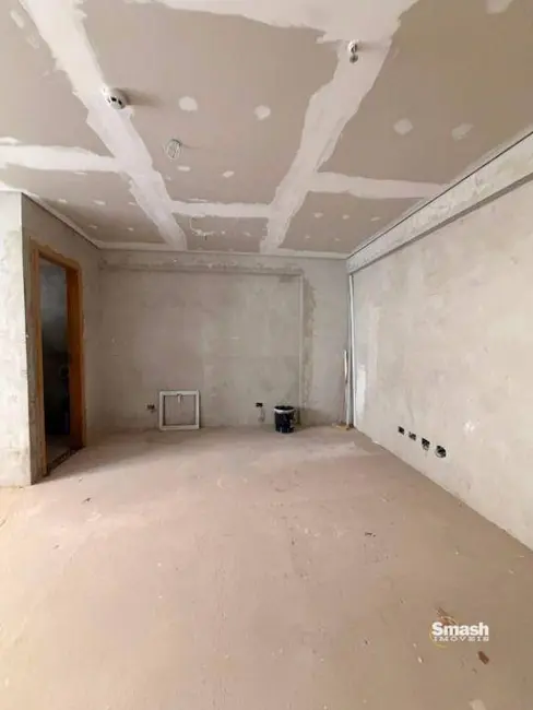 Foto 4 de Sala Comercial à venda, 32m2 em Portão, Aruja - SP