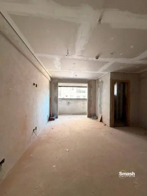Foto 3 de Sala Comercial à venda, 32m2 em Portão, Aruja - SP