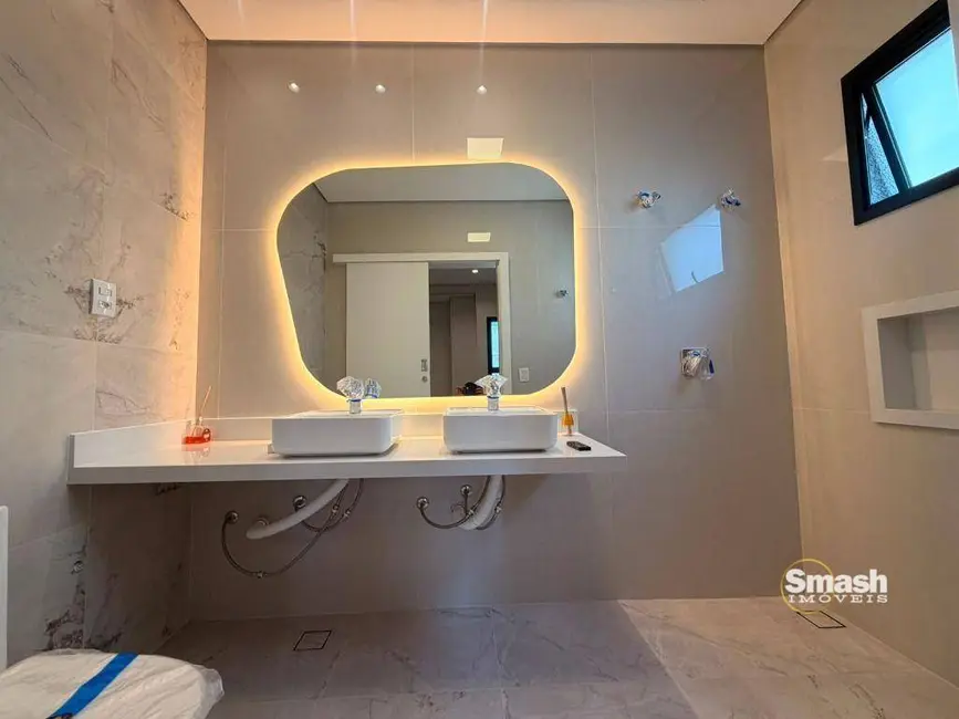 Sobrado com 3 quartos à venda, 295m2 em Cézar de Souza, Mogi Das Cruzes - SP - imagem 6 Foto 6 de Sobrado com 3 quartos à venda, 295m2 em Cézar de Souza, Mogi Das Cruzes - SP