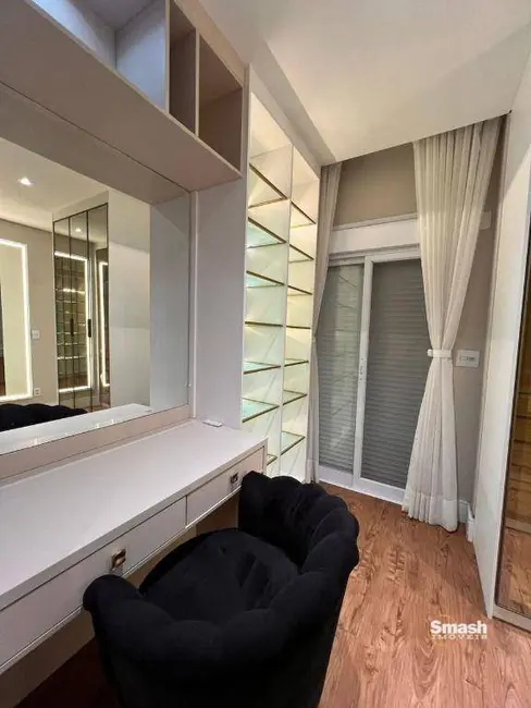 Foto 9 de Sobrado com 4 quartos à venda e para alugar, 300m2 em Residencial Real Park, Aruja - SP