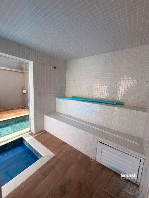 Foto 2 de Sobrado com 4 quartos à venda e para alugar, 300m2 em Residencial Real Park, Aruja - SP