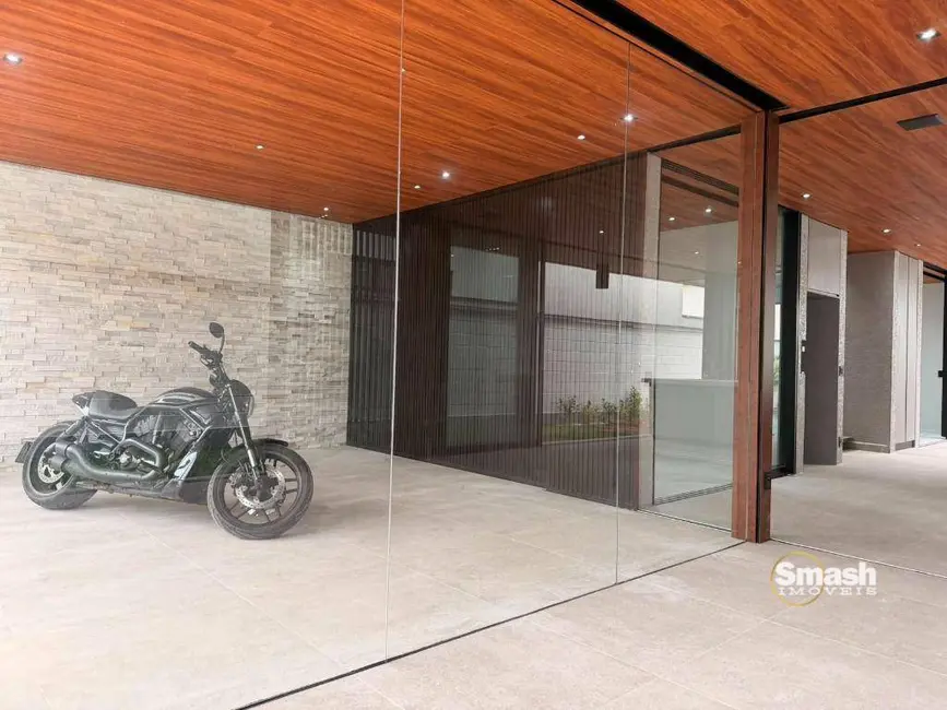 Foto 8 de Sobrado com 4 quartos à venda, 300m2 em Cézar de Souza, Mogi Das Cruzes - SP